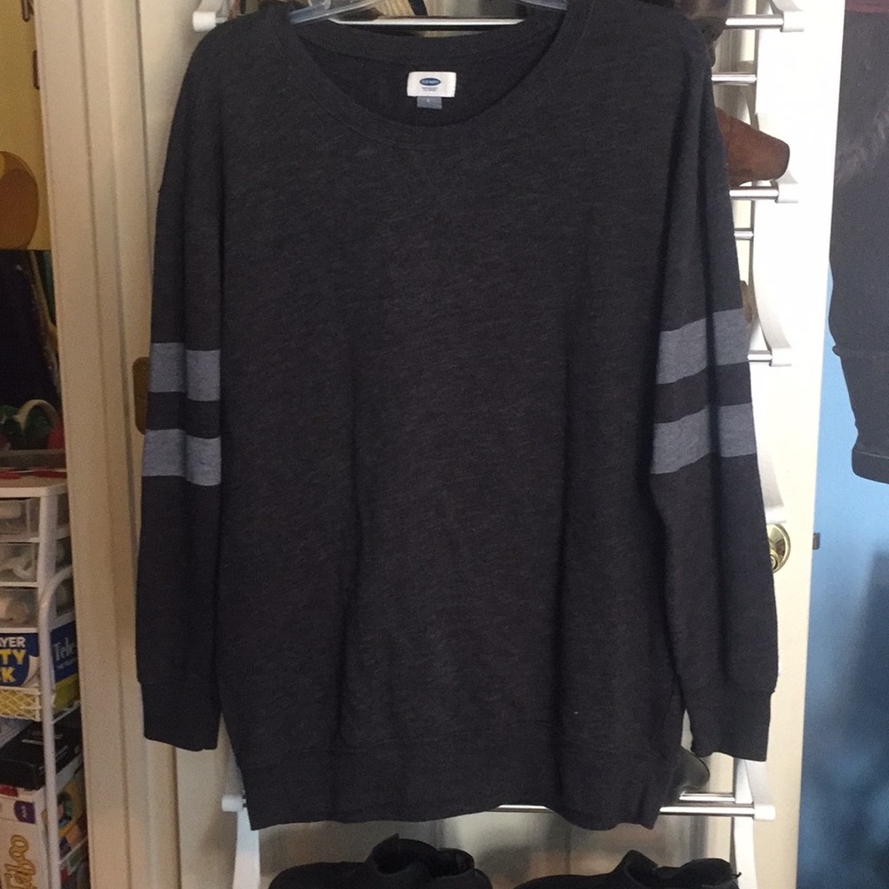 Oversized Old Navy gray crewneck